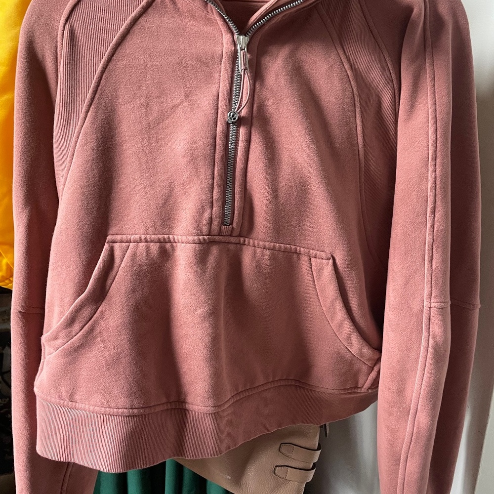 LuLu Lemon crop hoodie